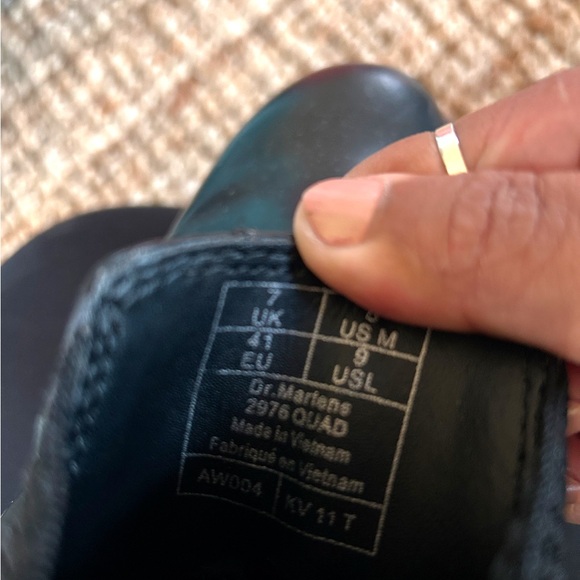 Dr. Martens 2976 Quad Platform Leather Chelsea Boots - Picture 4 of 4